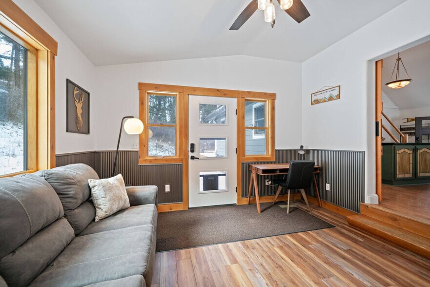 Building Photo - 420 Colt Rd