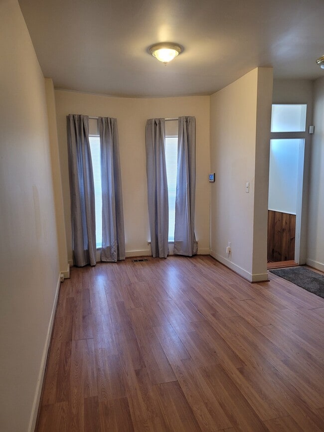 Building Photo - 1013 McKean Ave