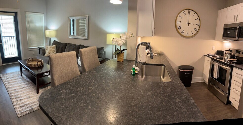 Building Photo - 8047 Wheeler Rd