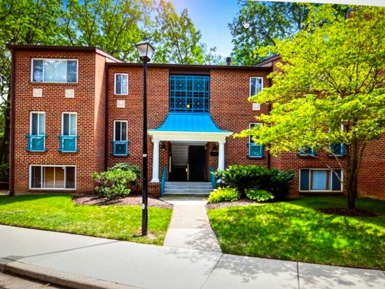 Building Photo - 11815 Breton Ct