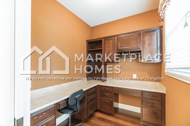 Building Photo - 2572 Milano Dr