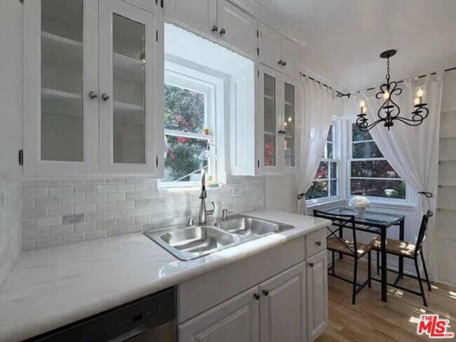 Building Photo - 1144 15th St