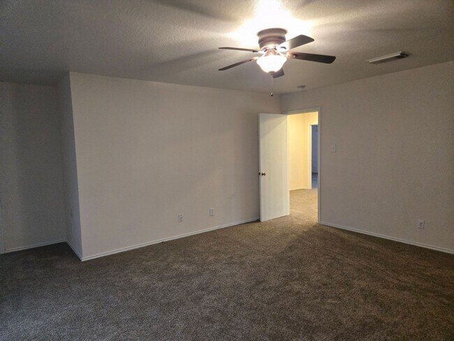 Building Photo - 5022 Coral Flounder