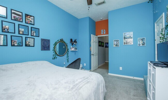 Building Photo - 8206 Sierra Dawn Dr