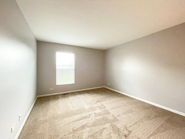Building Photo - 116 Devoe Dr