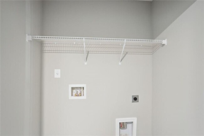 Building Photo - 2852 Laurel Ridge Cir