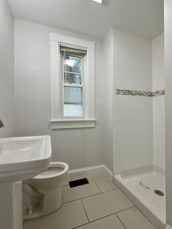 Building Photo - 65 Pearl St