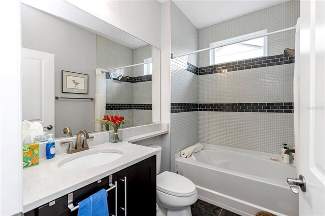 Building Photo - 5423 NW 35th Ln Rd