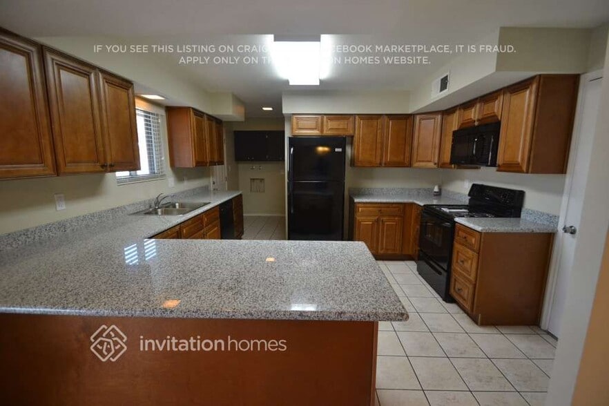 Building Photo - 4220 W Mission Ln