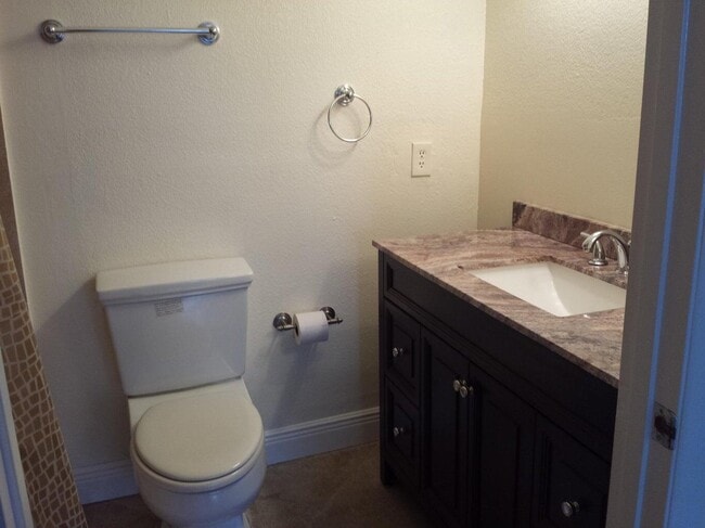 Building Photo - 2700 Casita Way