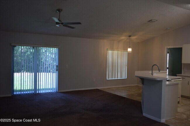 Building Photo - 939 Lyons Cir NW