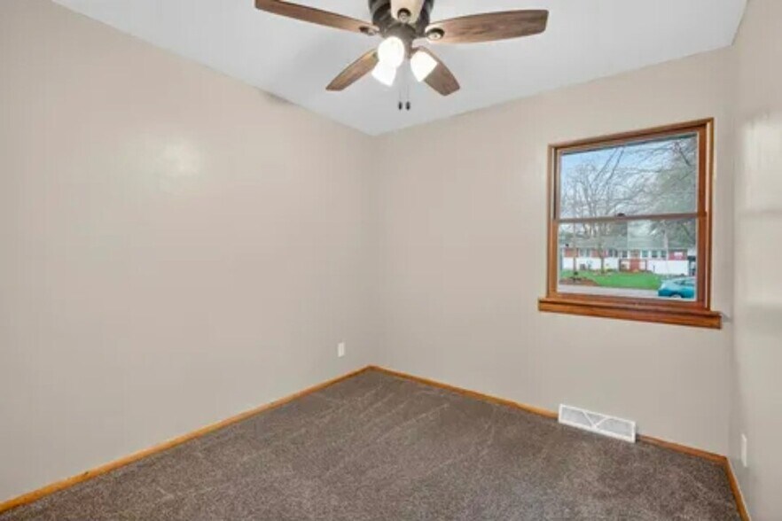Building Photo - 1234 Northey St