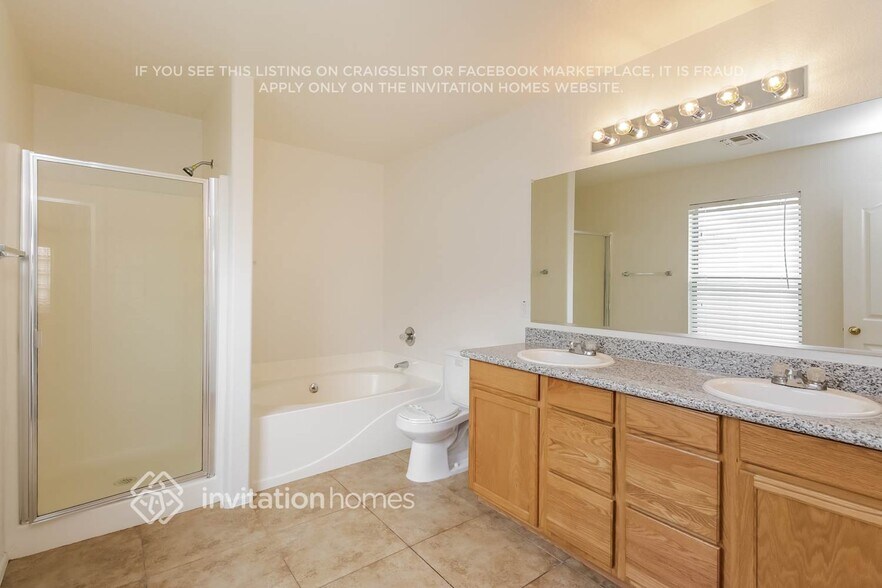 Building Photo - 3339 S Chaparral Rd