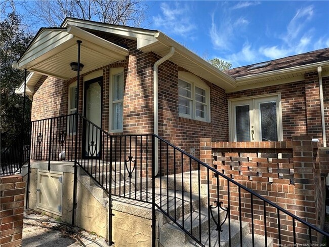 Building Photo - 4026 Havelock St