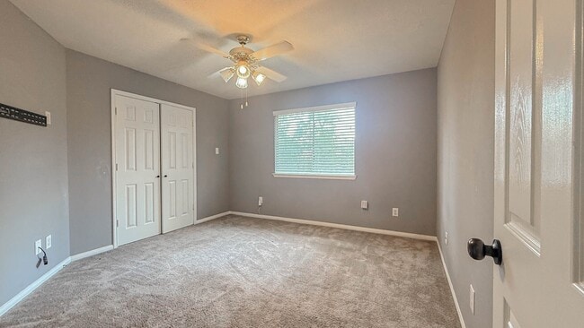 Building Photo - 25915 Drybrook Rd