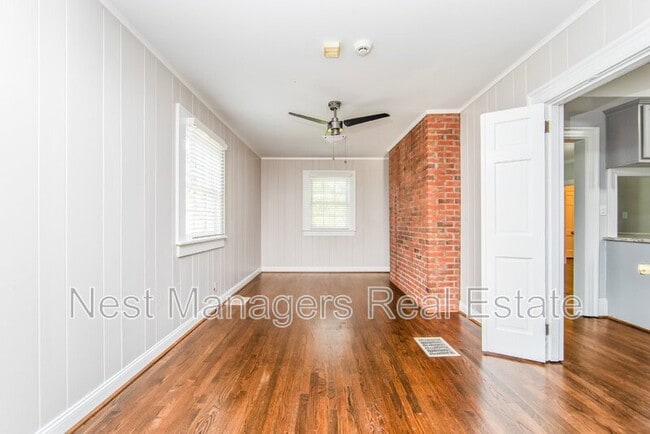 Building Photo - 220 Bradford Ave