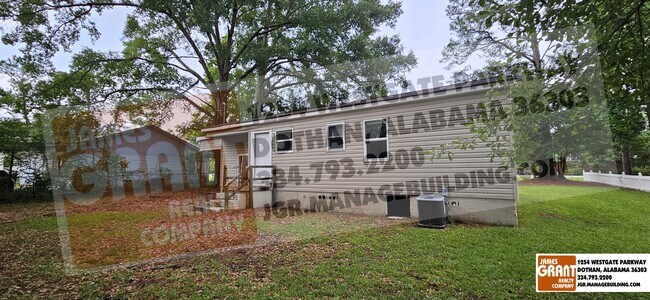 Building Photo - 1528 S Park Ave