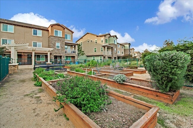 Building Photo - 819 Maddox Loop