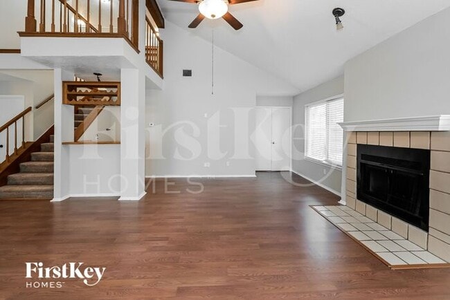 Building Photo - 3223 Lake Stream Dr