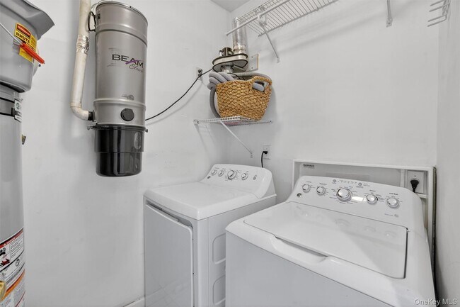 Building Photo - 1310 Half Moon Bay Dr