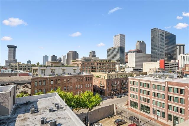 Building Photo - 333 Julia St