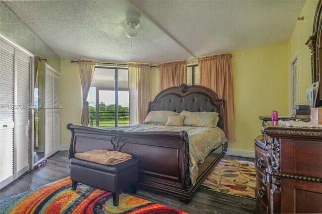 Building Photo - 7200 Radice Ct