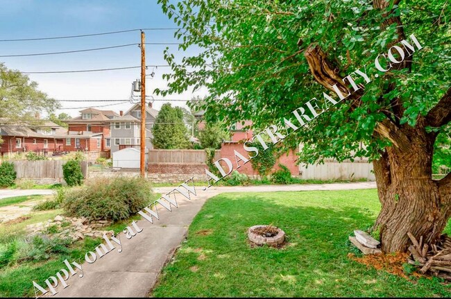 Building Photo - 2715 Holmes St