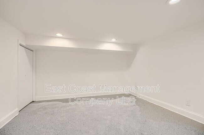 Building Photo - 2535 Shirley Ave