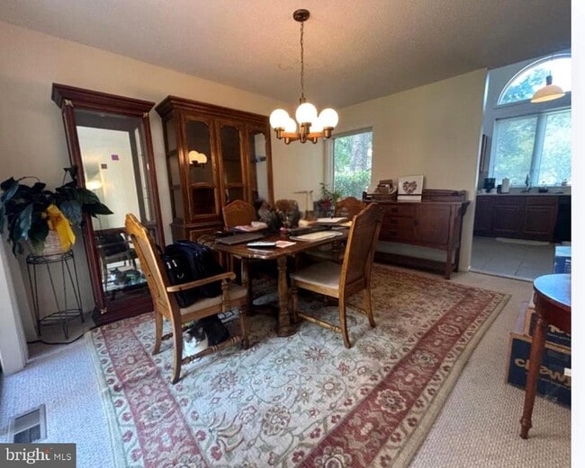 Building Photo - 514 Sayre Dr