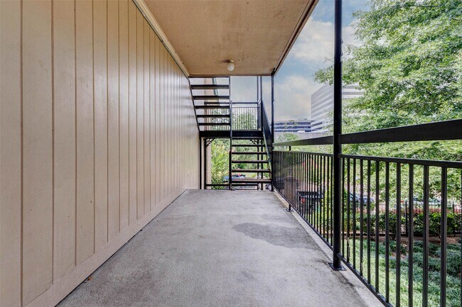 Building Photo - 4515 Briar Hollow Pl