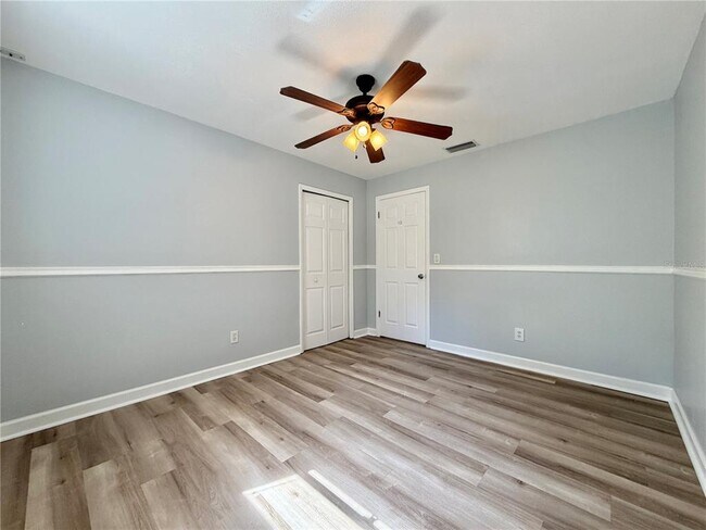 Building Photo - 510 81st Ave N