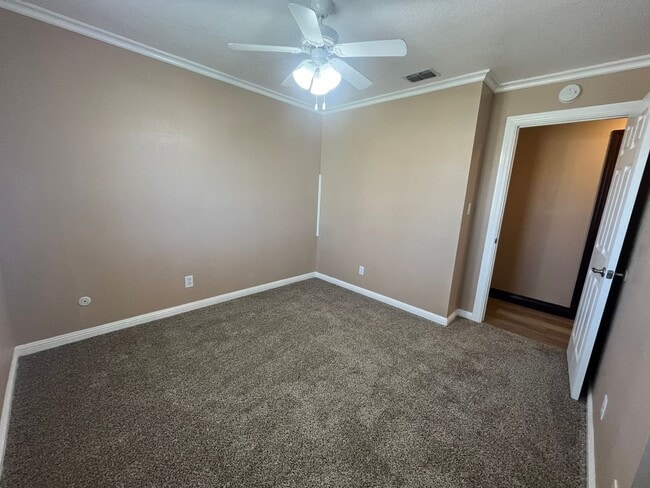 Building Photo - Spacious 4bed 2bath home in Elverta!