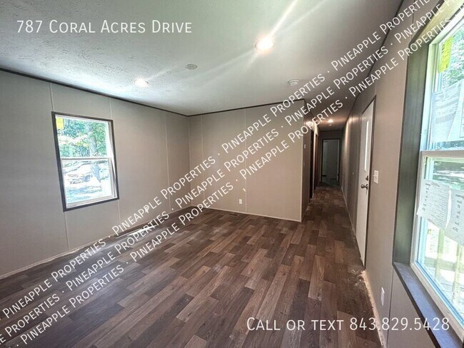 Building Photo - 787 Coral Acres Dr