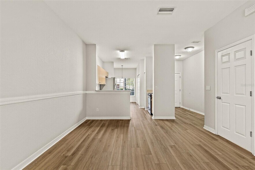 Building Photo - 10979 Winter Crest Dr