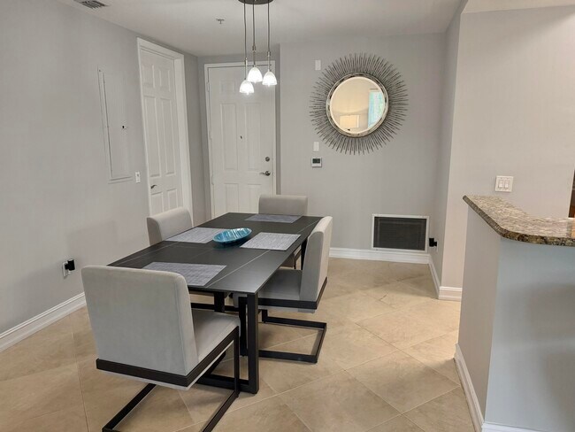 Building Photo - 2609 NE 14th Ave