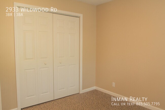 Building Photo - 2933 Wildwood Rd