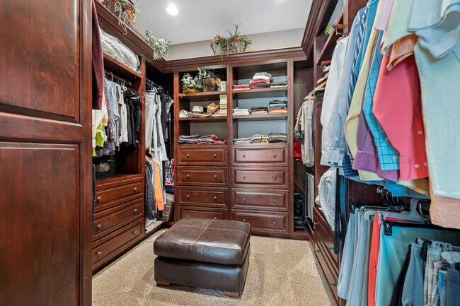 Building Photo - 48532 Bighorn Dr