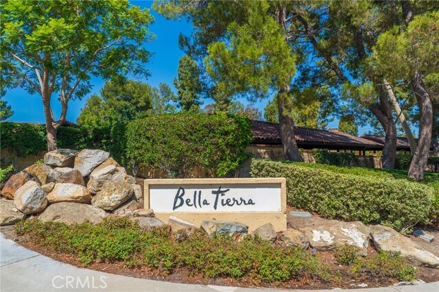 Building Photo - 25611 Indian Hill Ln