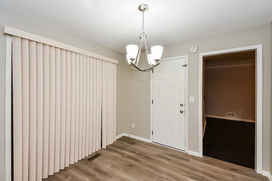 Building Photo - 2466 Zachary Woods Dr NW
