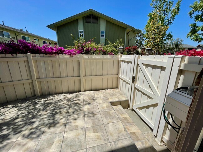 Private patio2 - 5215 Sepulveda Blvd