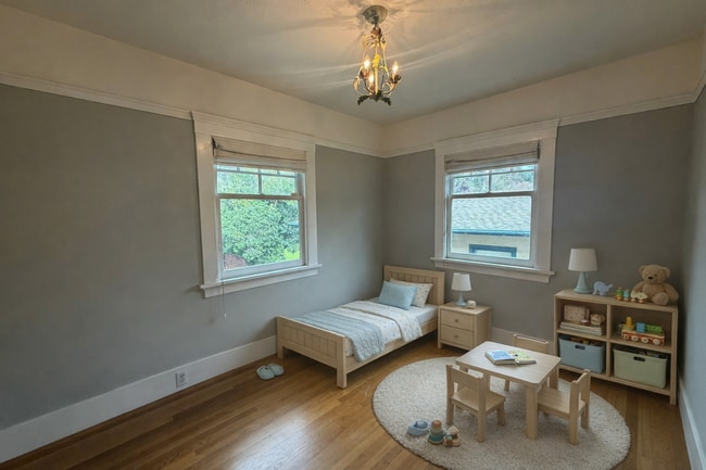 Building Photo - Lakeshore Craftsman with Detached Cottage and Versatile Bonus Rooms