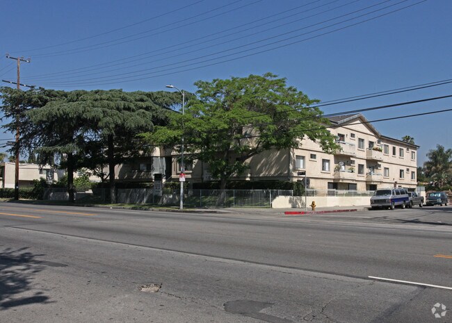 Primary Photo - 14905 Roscoe Blvd