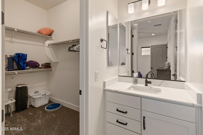 Building Photo - 4236 E Whisper Rock Trl