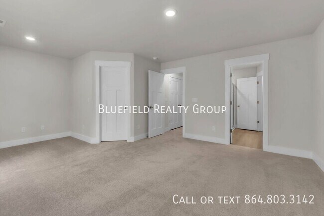Building Photo - 406 E Parima Ct