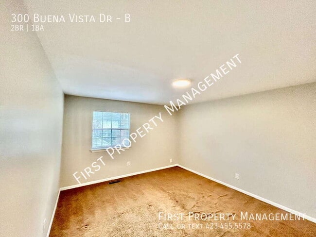 Building Photo - 300 Buena Vista Dr