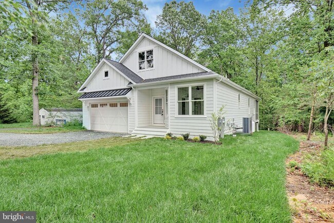 Building Photo - 8179 Bodkin Ave