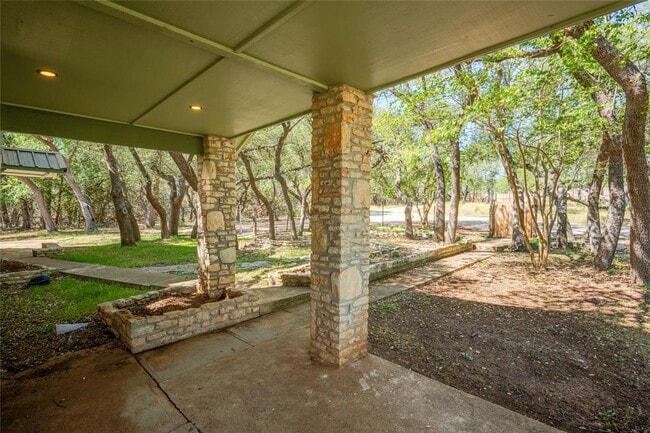 Building Photo - 1217 Lost Oak Trail