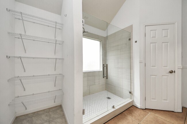 Building Photo - 7719 Malac Rd