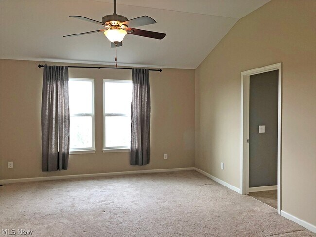 Building Photo - 3696 Kenway Blvd