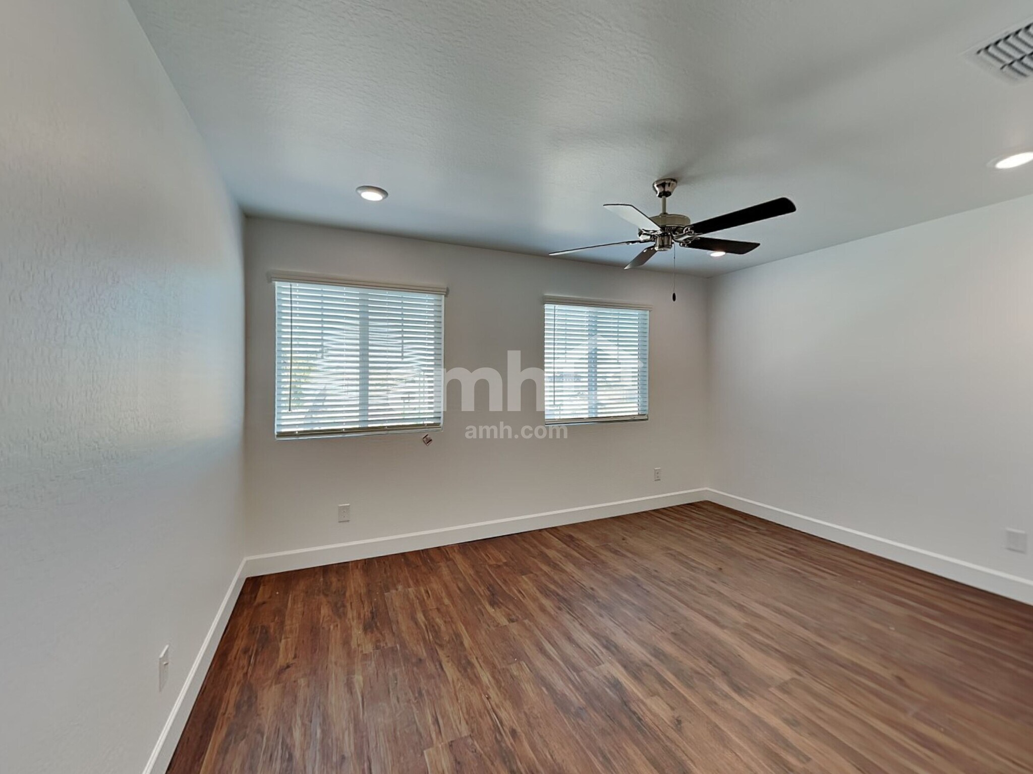 Building Photo - 17161 Puget Ave